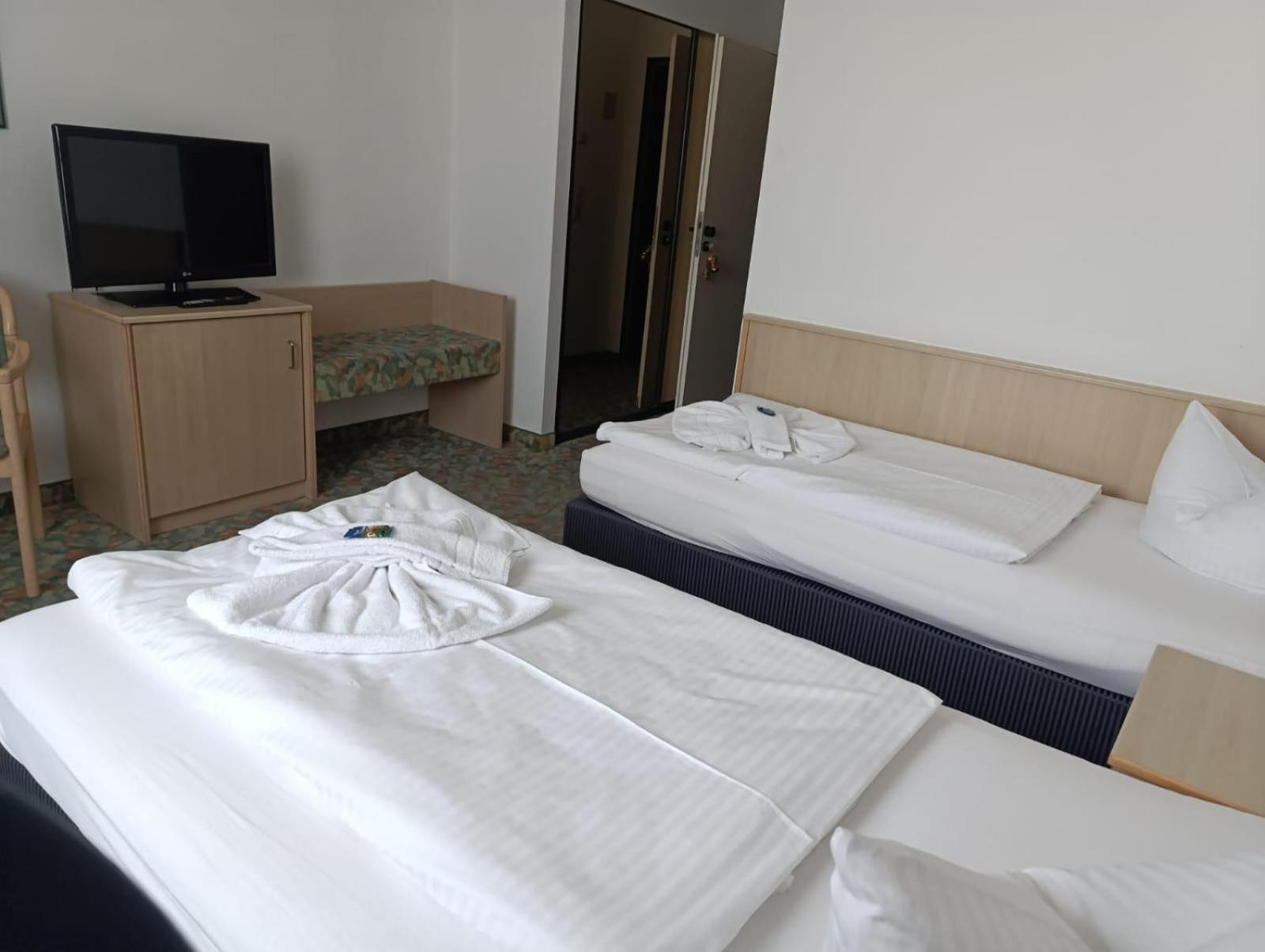 אלטנבורג Hotel Astor מראה חיצוני תמונה